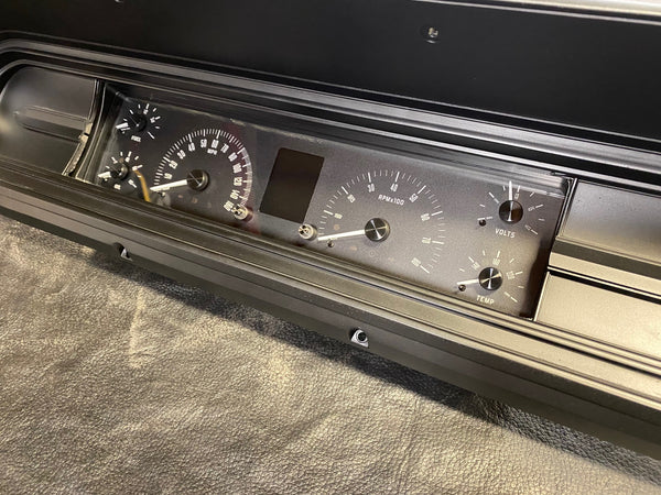 (DESIGN 1 Arched Numbers) ATP 67-72 Custom Dakota Digital Gauge Cluster